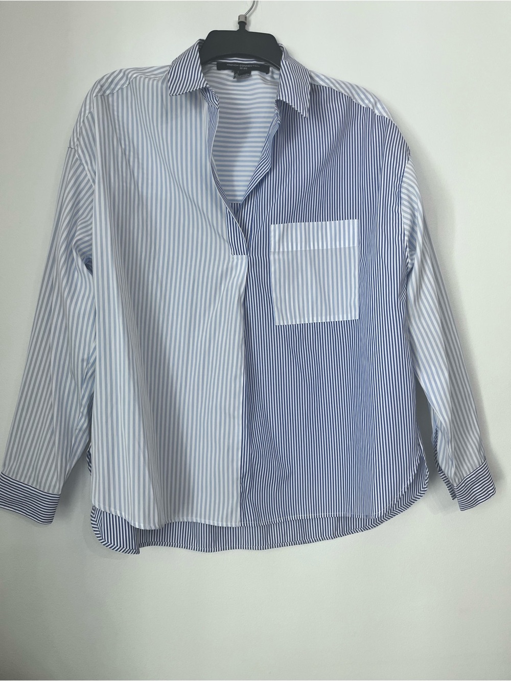 French Connection Two-Tone Blue and White Striped Open Collar Top Women’s Small